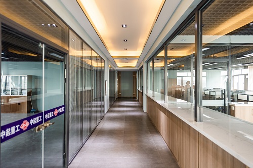 中起重工有限責(zé)任公司網(wǎng)站正式上線